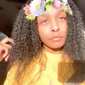 Meet your Posher, Kaleigh